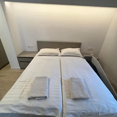 The Appartement *