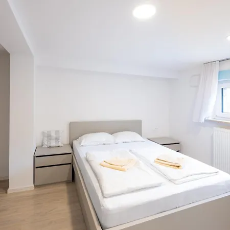 Apartman The *